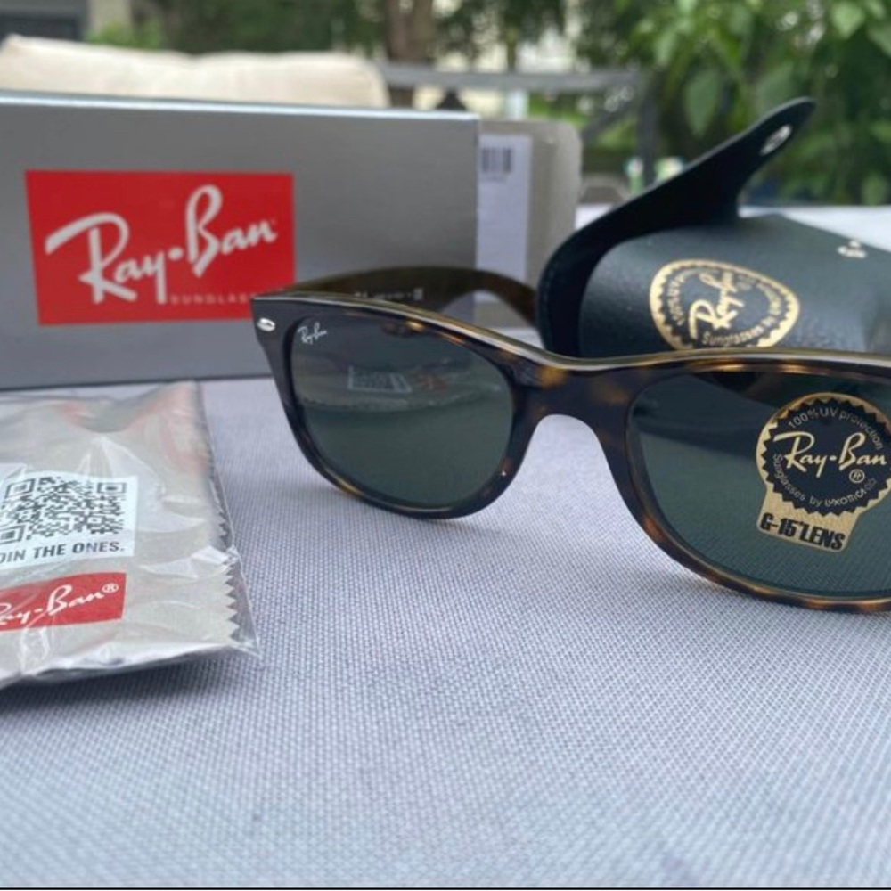 Ray Ban New Wayfarer Sunglasses, smaller frame